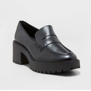 Universal Thread Loafers with Lug Platform